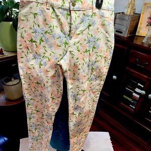 Calvin Klein floral pants, floral pattern on bisque background size 8.